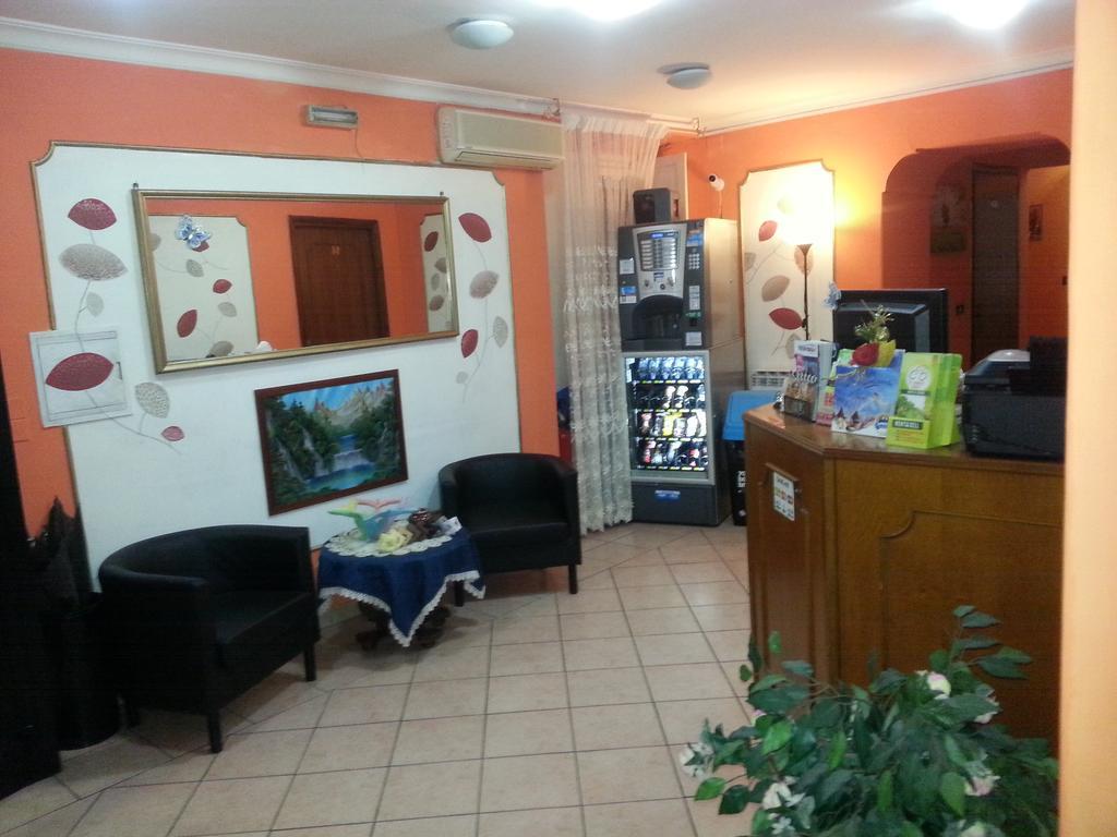 Roxena House Roma