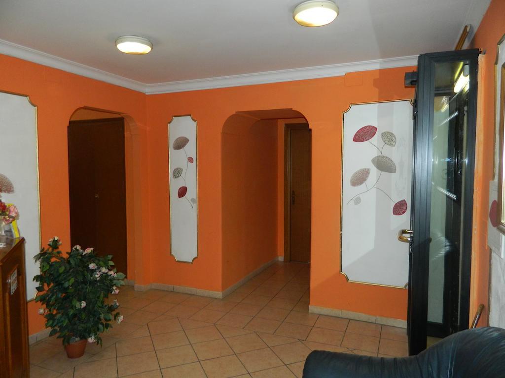 Roxena House * Roma